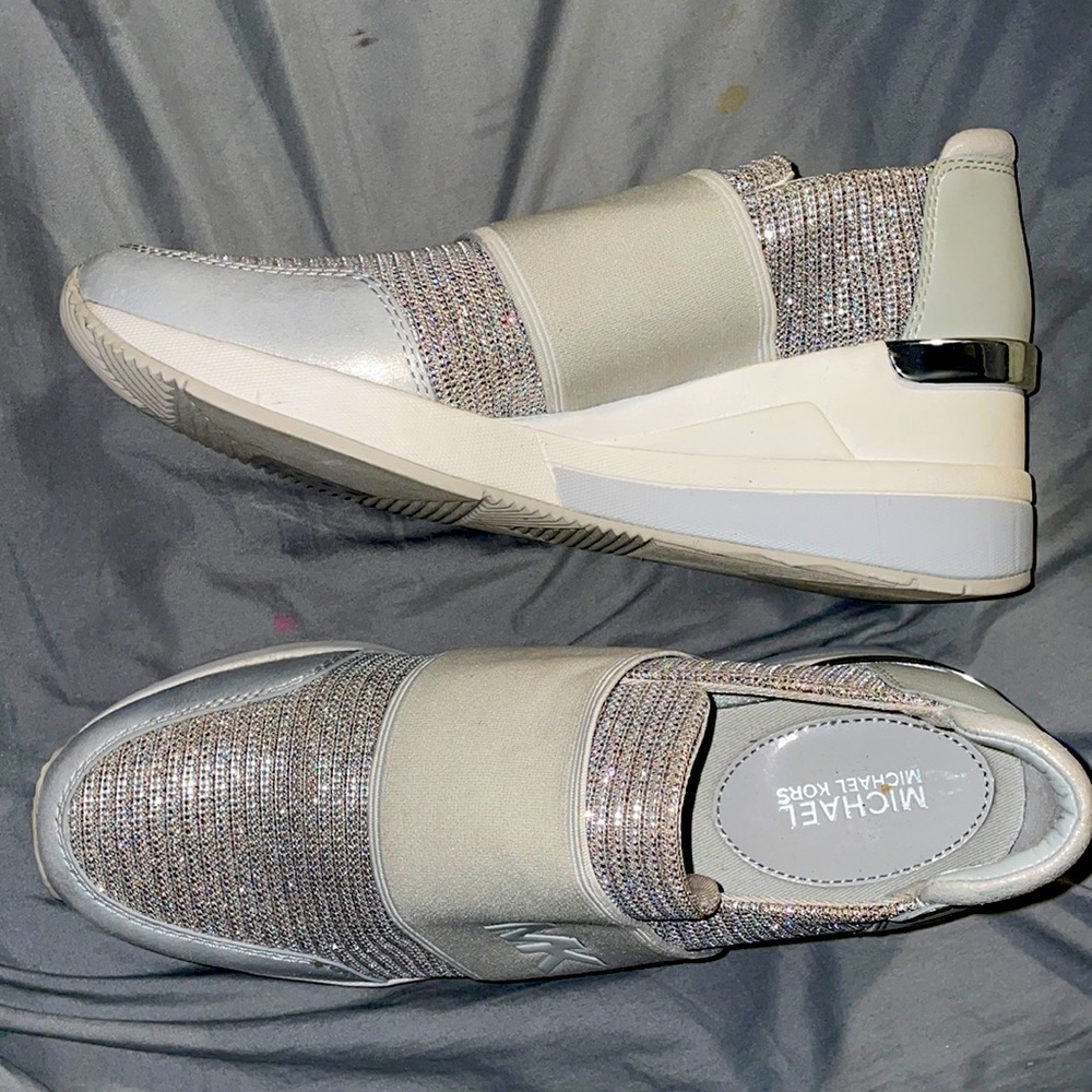 MK Michael Kors size 7.5